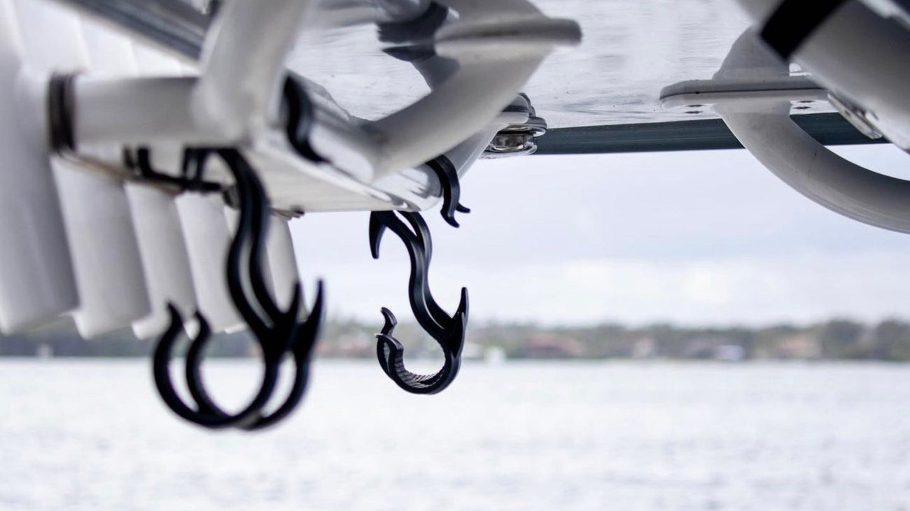 Roswell Marine Seahorse hangers