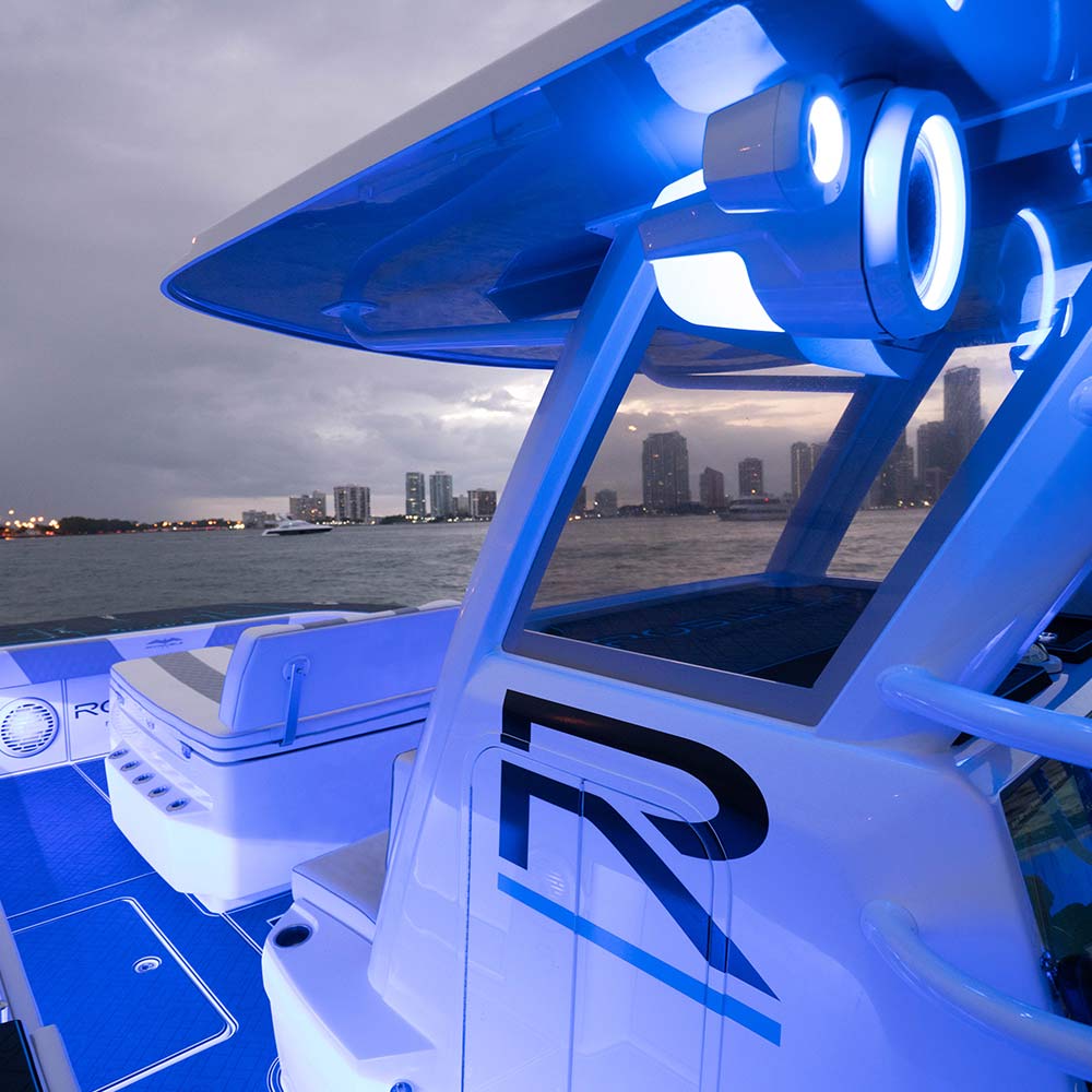 Roswell Marine Audio R1 Pro Boat Tower Speaker on 37 foot Invincible Catamaran Center Console